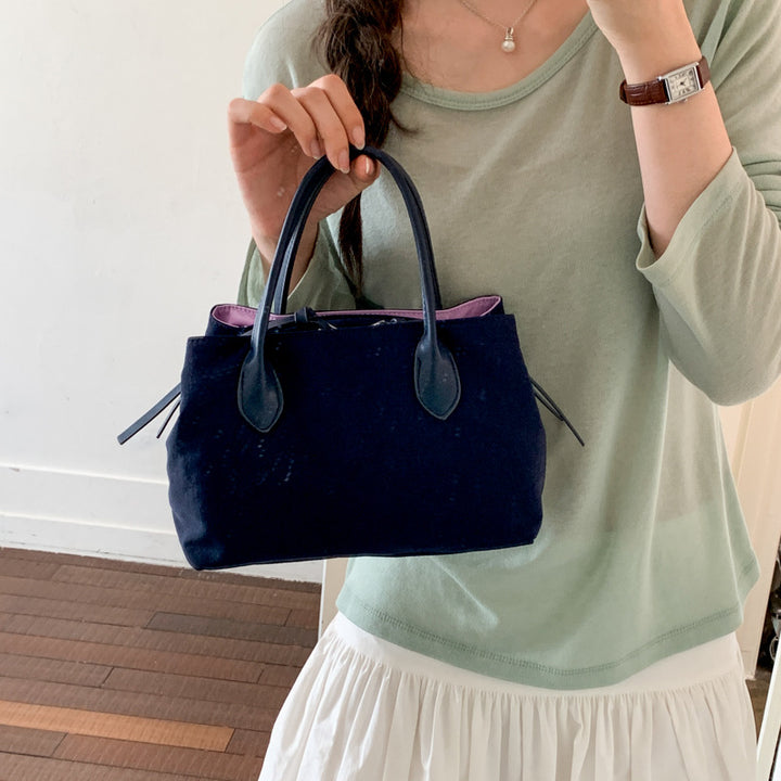 Chic Structured Satchel Bowlift