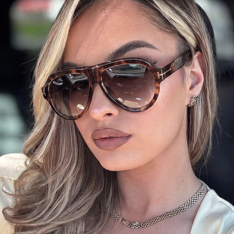 Women's oversized glasses Bowlift