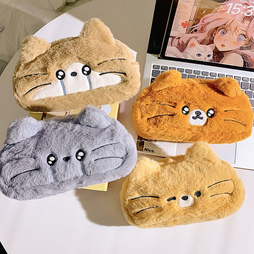 Plush pillow with cat motif Bowlift