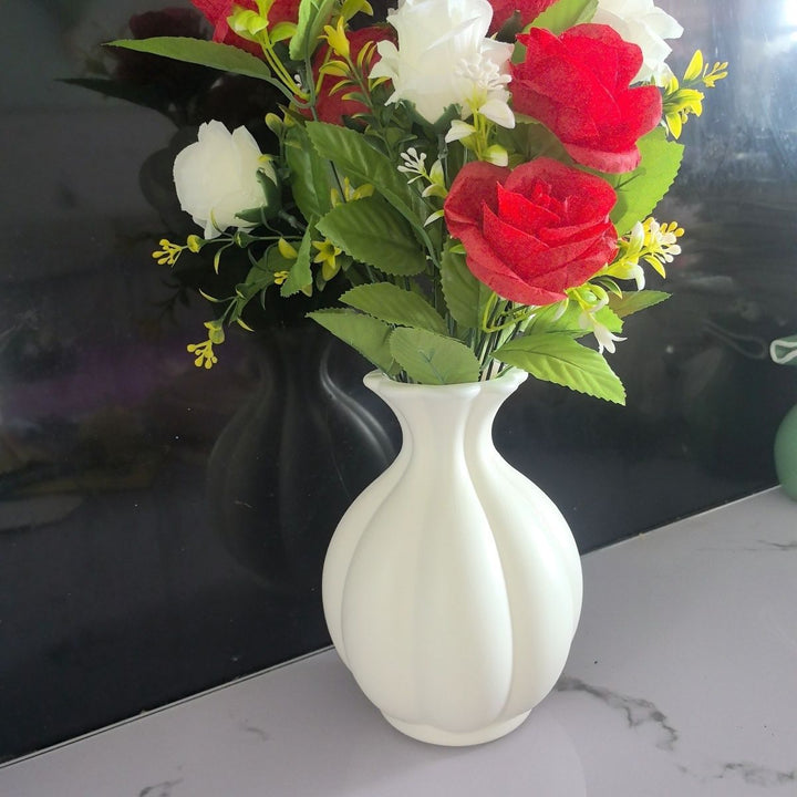 Elegant Sculpted Decorative Vase Bowlift