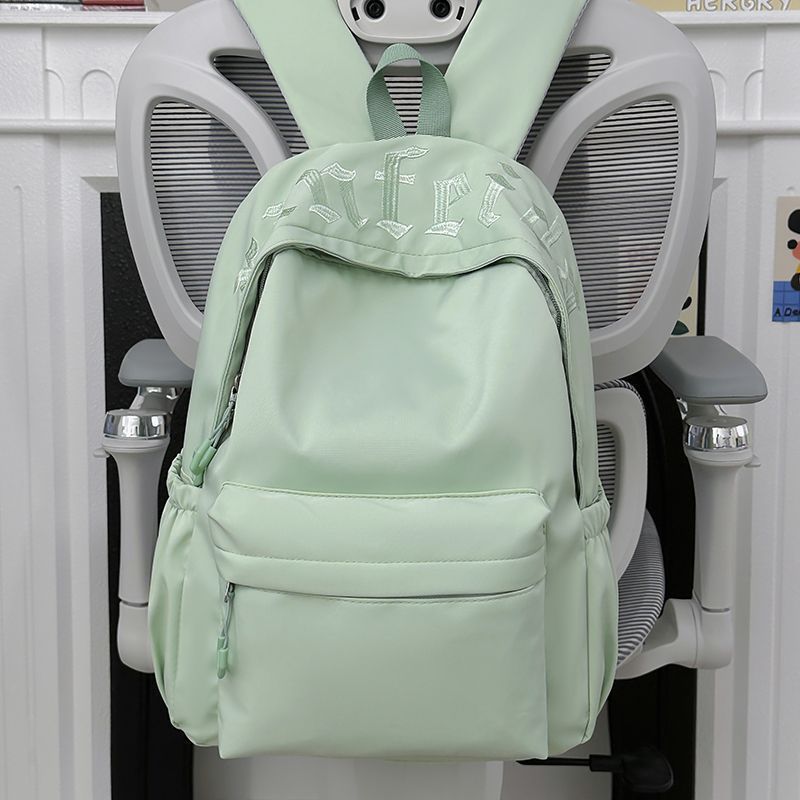 Fashionable backpack with removable charms Bowlift