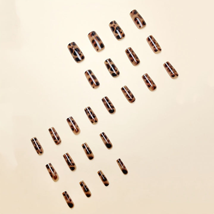 Animal Print Press-On Nails Bowlift