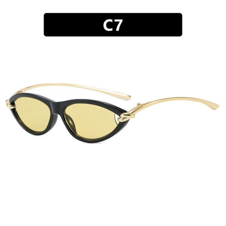Women's Cat-Eye Sunglasses with Elegant Metal Frame and Protective UV Filter Bowlift