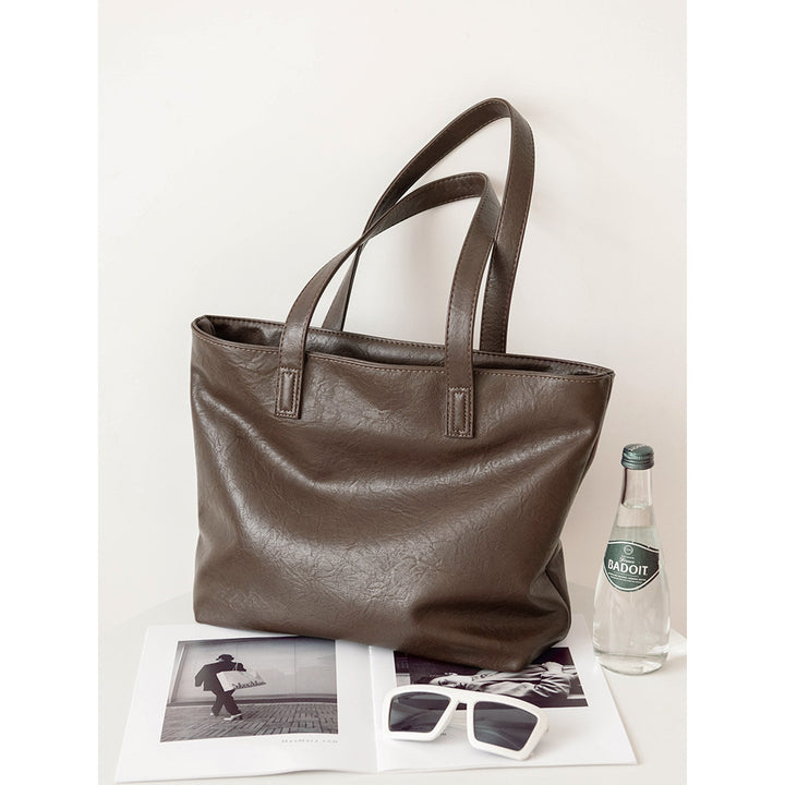 Durable Everyday Leather Tote Bowlift