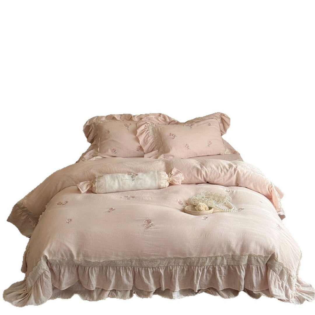 Bedding set with romantic ruffle trim and rose embroidery Bowlift