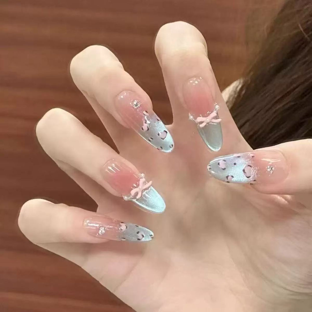 Unique Artistic Press-On Nail Set