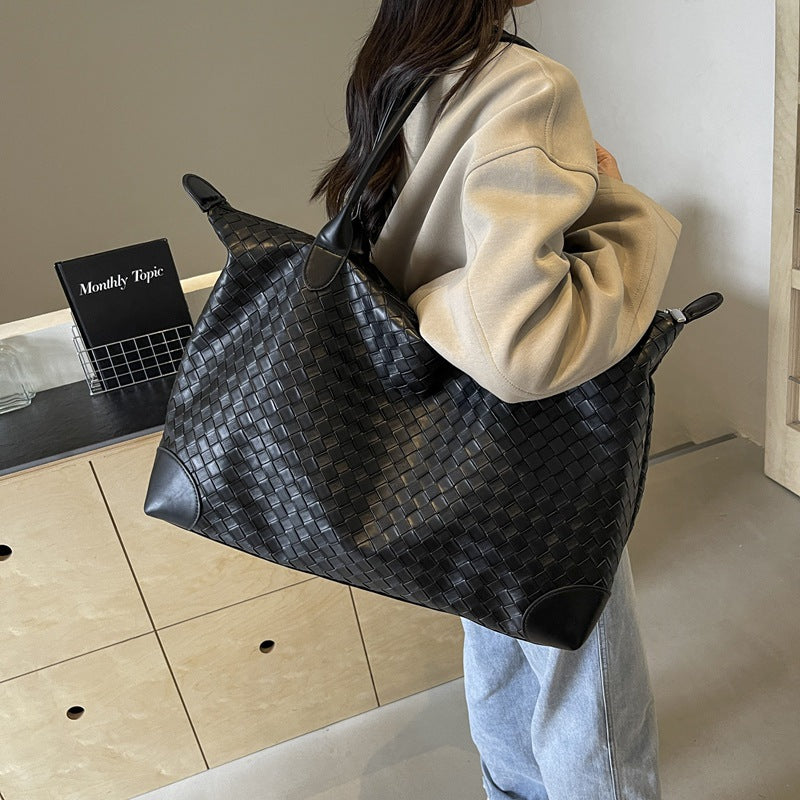 Handcrafted ven Leather Weekend Bag Bowlift