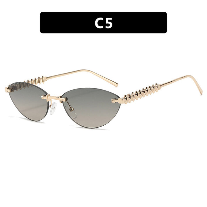 Women's sunglasses in modern, geometric design with stylish metal frame and UV protection Bowlift