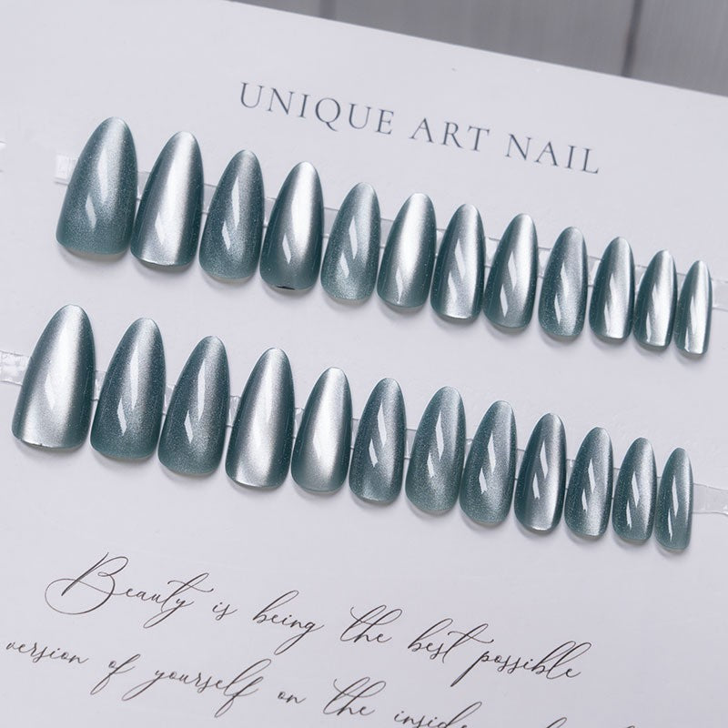 Artistic Press-On Nail Kit