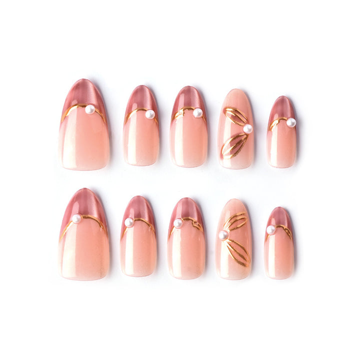 Elegant and artistic nail art Bowlift