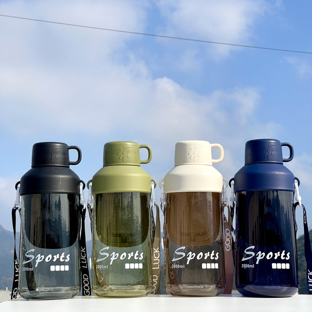 Unisex Large Volume Drinking Bottle with Practical Spout Bowlift
