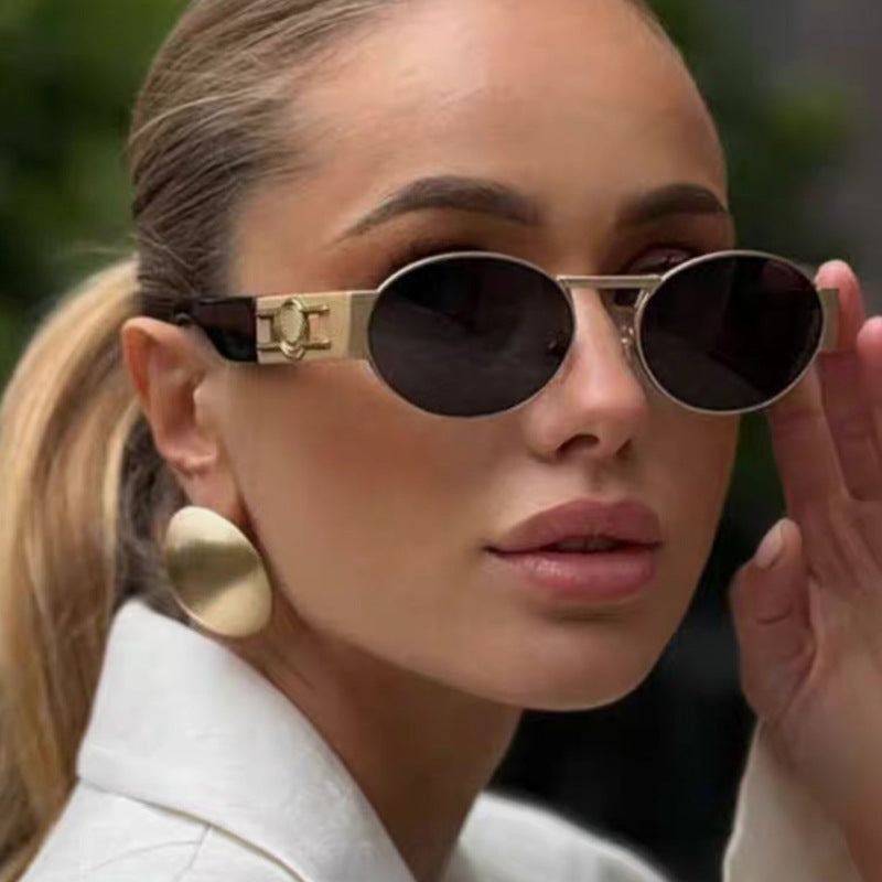 Ladies round sunglasses with fashionable metal frame and UV protection Bowlift