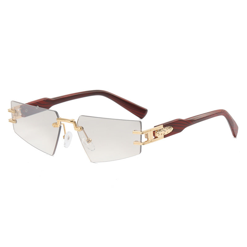 Women's fashionable sunglasses with elegant square frame construction and luxurious details Bowlift
