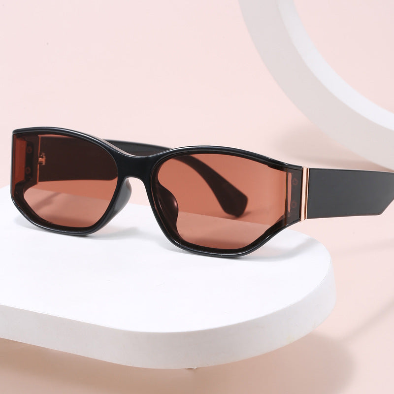 Women's modern sunglasses with sporty design Bowlift