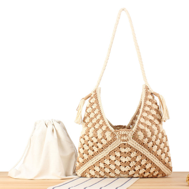 Handcrafted macramé shoulder bag with unique pattern Bowlift