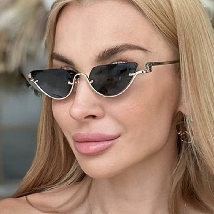 Ladies Cat-Eye Sunglasses with Gold-Colored Metal Frame and UV Protection Bowlift