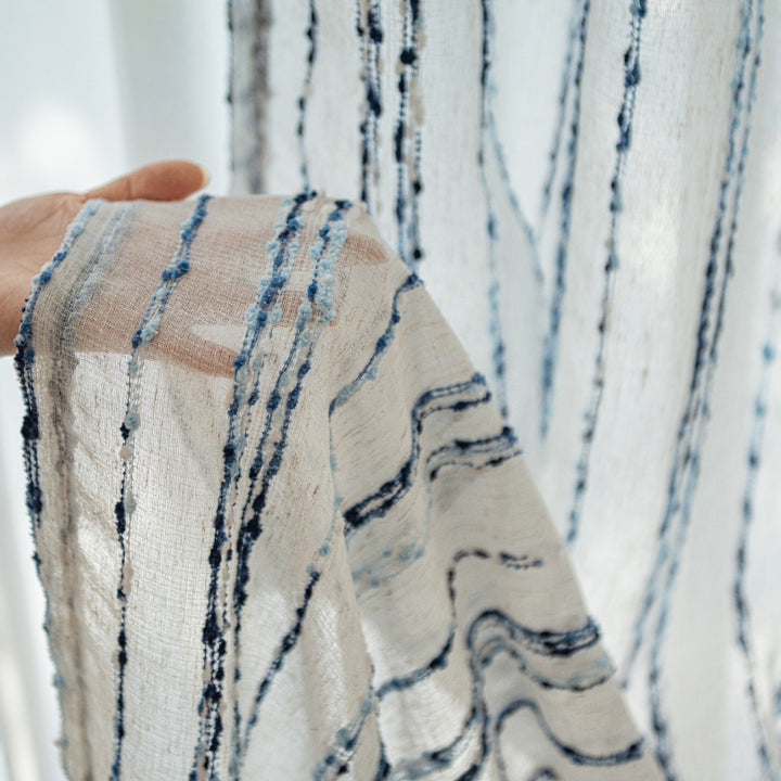WoLightweight Textured Scarf Bowlift