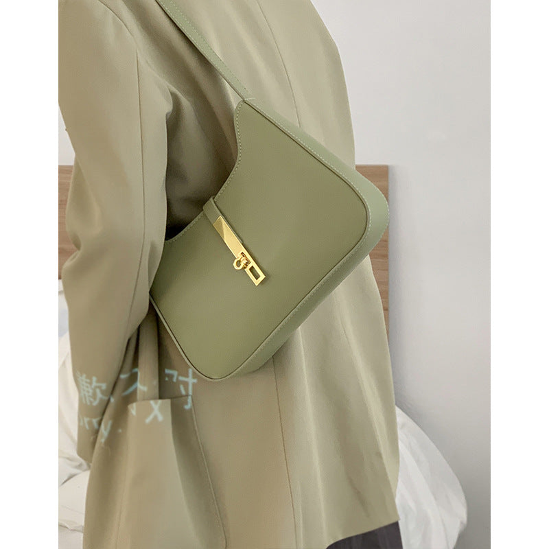 Modern Chic Handbag Bowlift