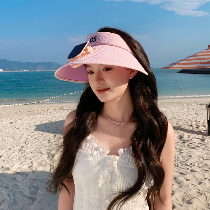 adjustable sun visor with integrated mini fan and UV protection Bowlift