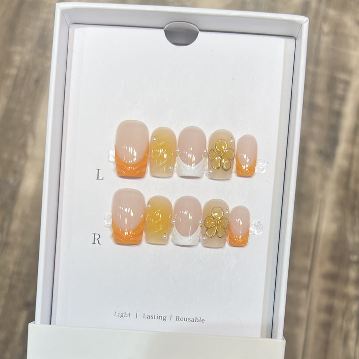Elegant Stiletto Press-On Nail Set with Floral Accents Bowlift