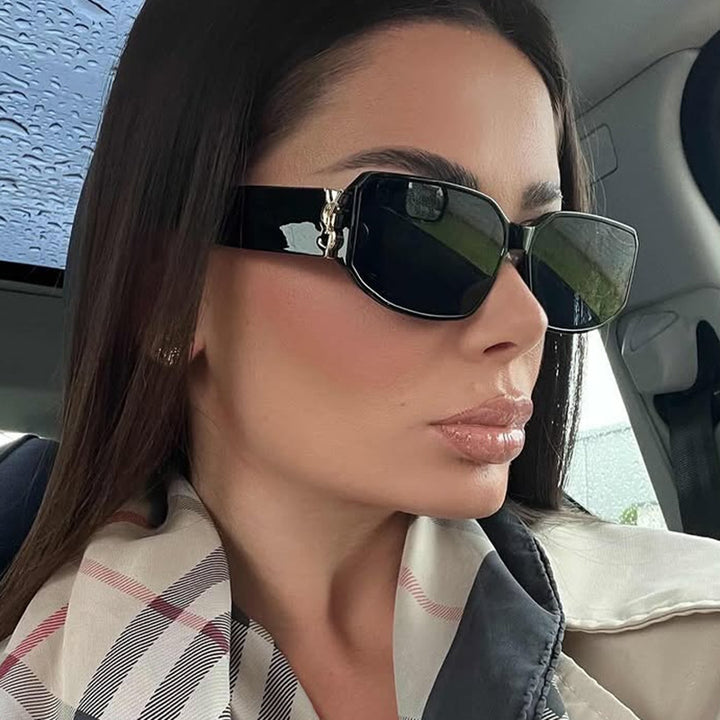 Women’s fashionable sunglasses with square design and luxurious details Bowlift
