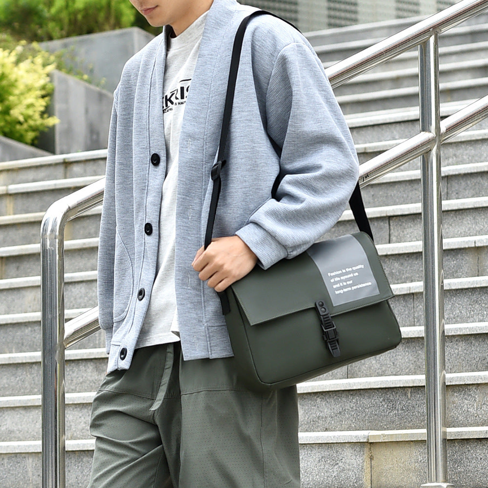 Fashionable Messenger Bag Bowlift