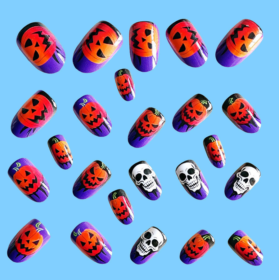 Acrylic nail set with Halloween motif Bowlift