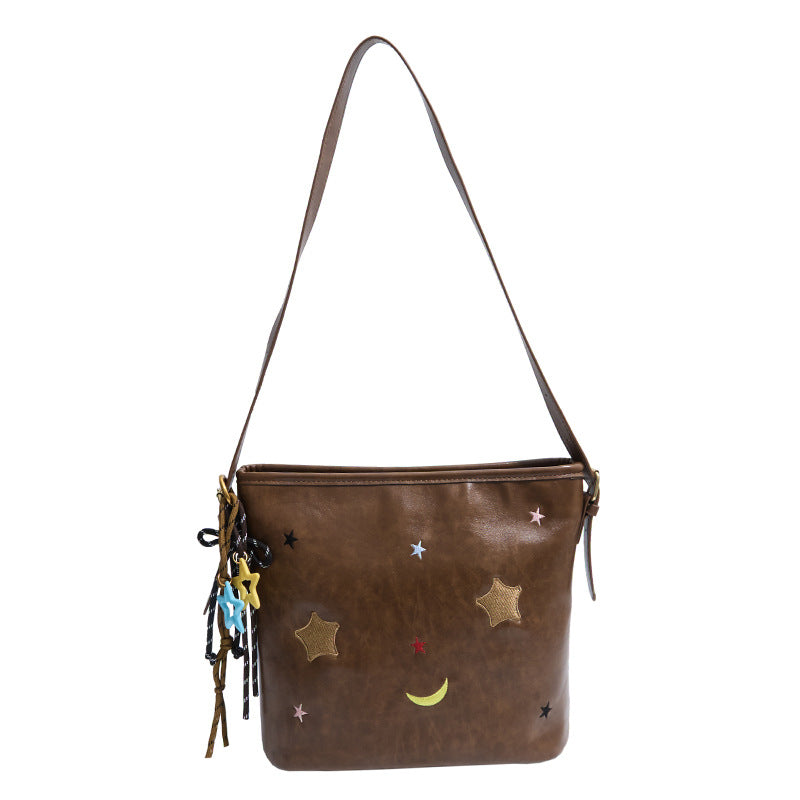 Shoulder bag with charming applications Bowlift