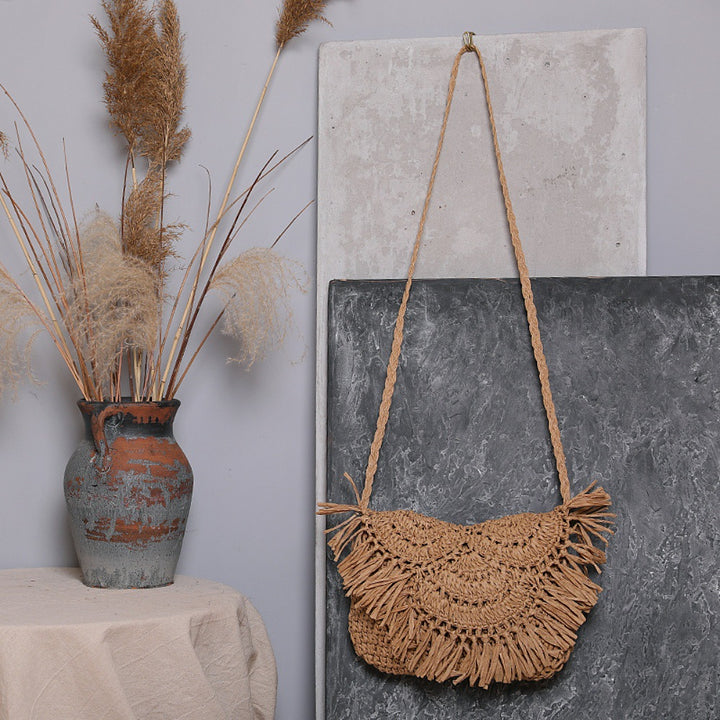 Boho Crossbody Bag Made of Handcrafted Natural Material Bowlift