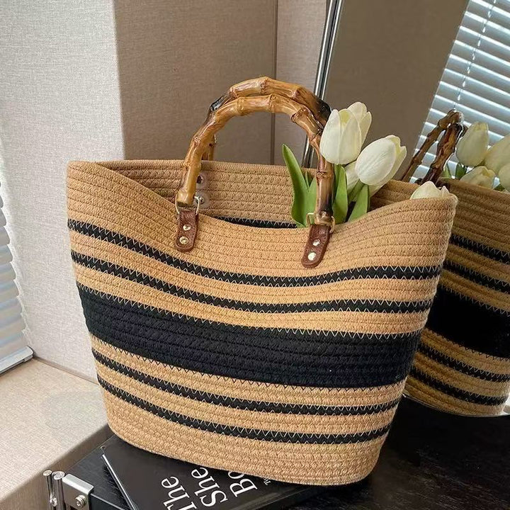 Practical beach bag with bamboo handles Bowlift