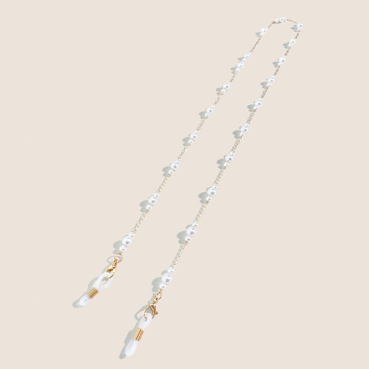 Elegant Pearl-Embellished Eyewear Chain Bowlift