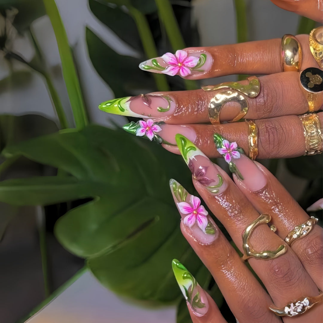Artificial nails with intricate floral pattern and elegant gradient Bowlift
