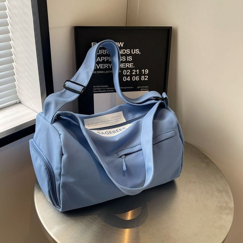 Versatile Weekender Travel Duffel Bag Bowlift