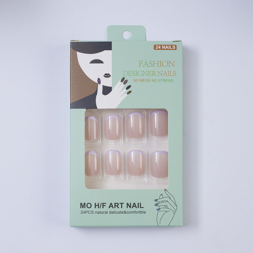 Artificial nails with high-gloss finish and elegant contours Bowlift