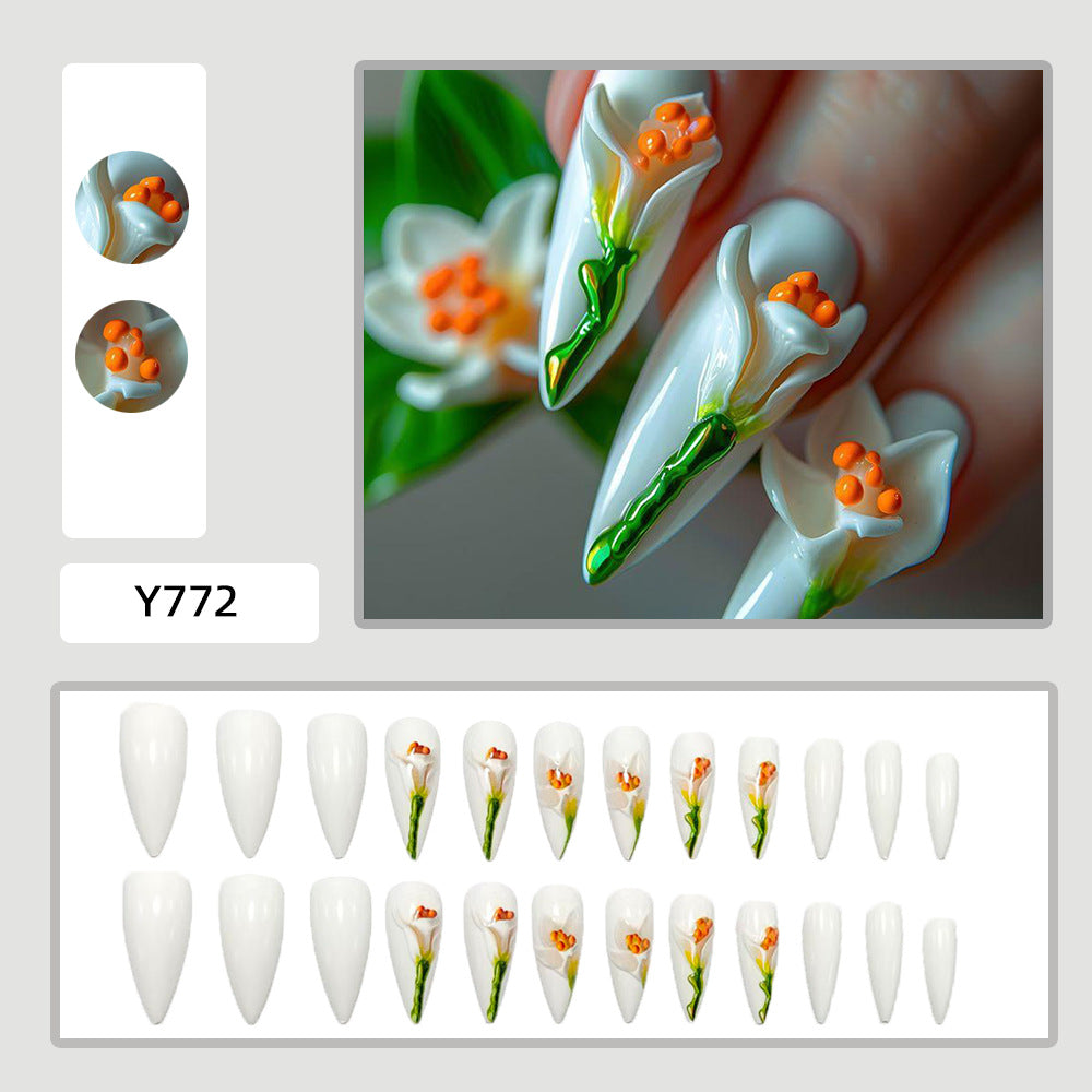 Artificial nails with elaborate floral design Bowlift