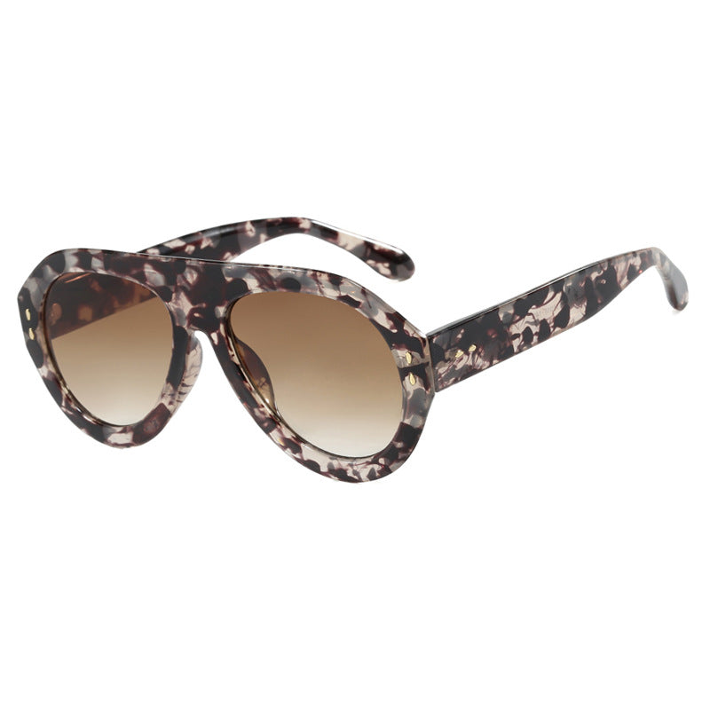 Women's fashionable sunglasses with extravagant design Bowlift