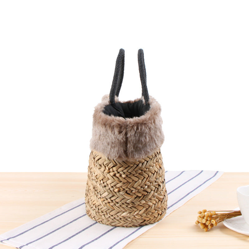 Braided handbag with luxurious faux fur trim Bowlift