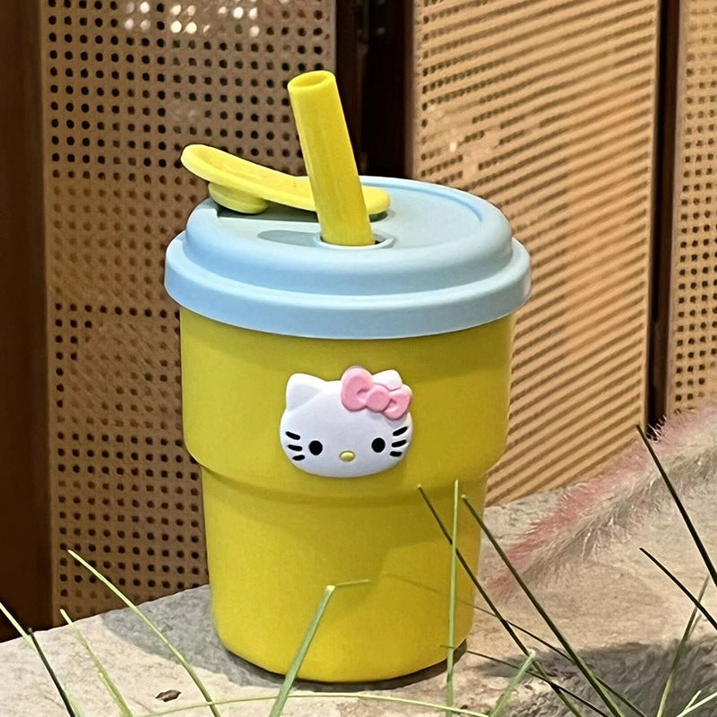 Women's reusable drinking cups with safe straw Bowlift