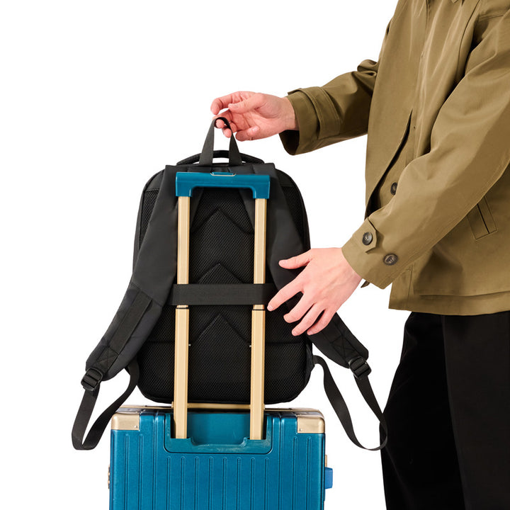 Sleek Urban Backpack Bowlift