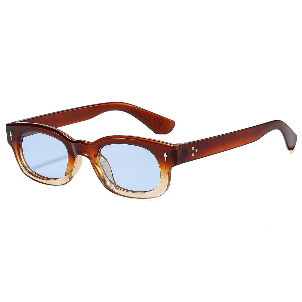 Ladies fashionable sunglasses in trendy square tube design Bowlift