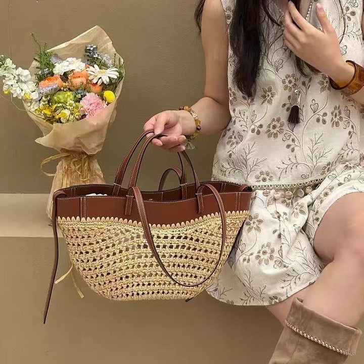 Braided handbag with elegant leather trim Bowlift