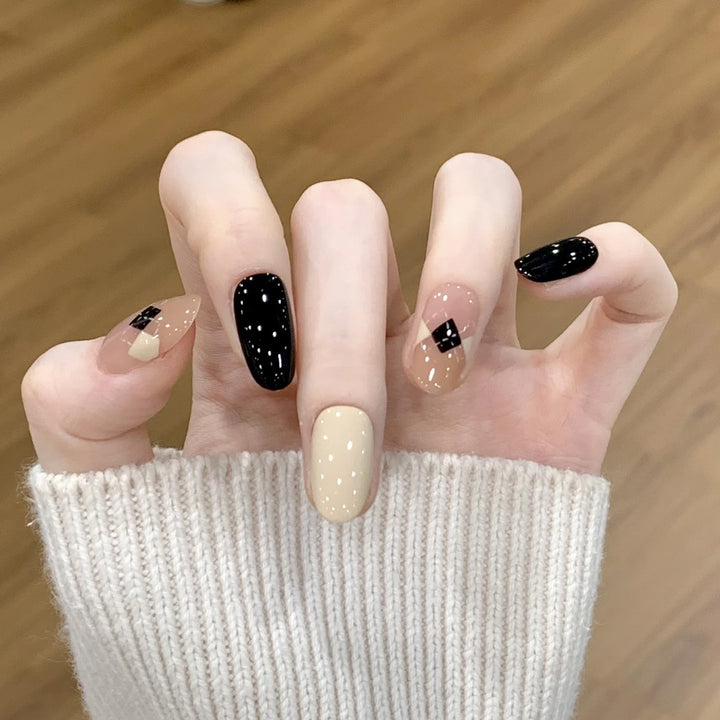 Elegant Designer Press-On Nail Set
