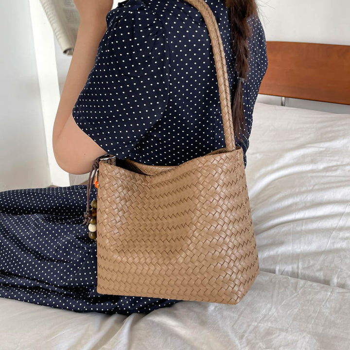Handcrafted ven Leather Tote Bowlift