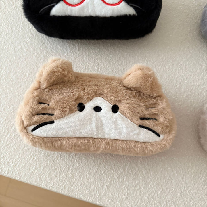 Cute cat motif pillow Bowlift