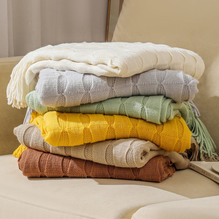 Cozy Textured Throw Blanket Bowlift
