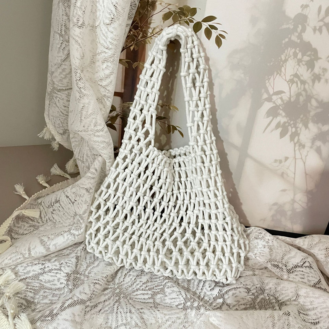 Hand-knotted tote bag with unique design Bowlift