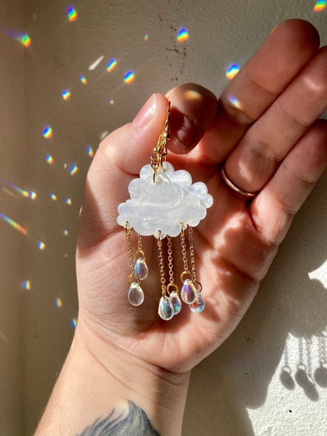 Cloud-Inspired Dangle Earrings Bowlift