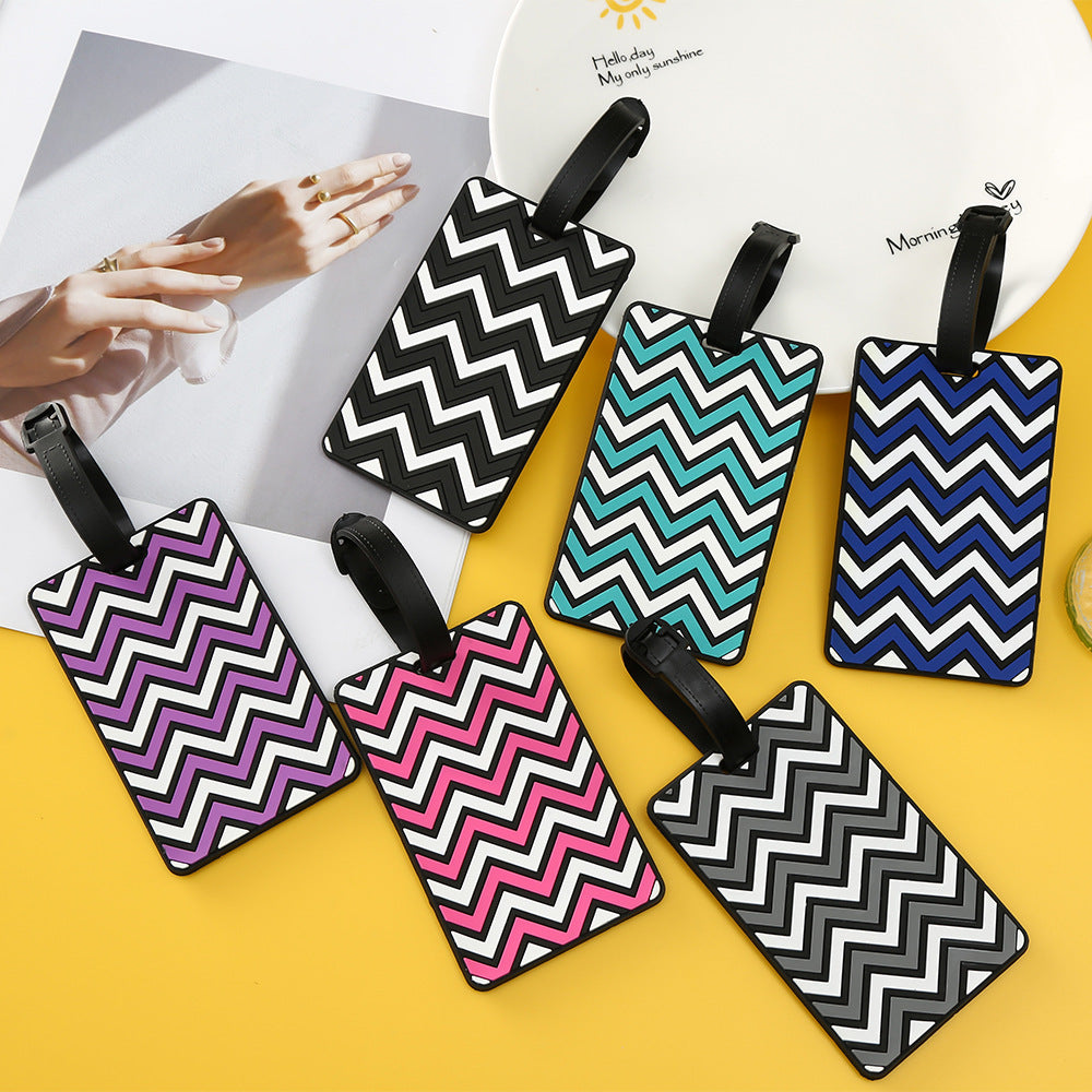 Women's Luggage Tag with Modern Zigzag Pattern Bowlift