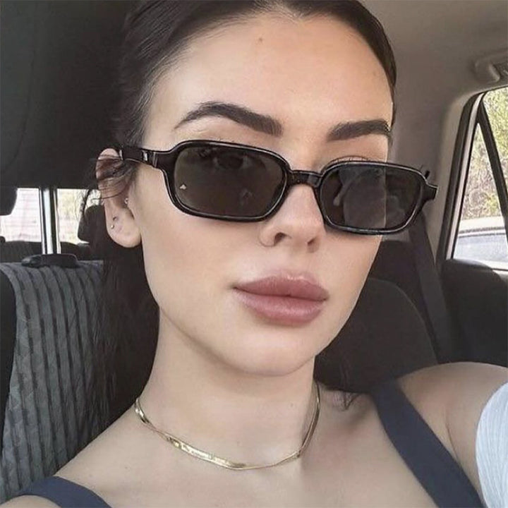 Women's stylish reading glasses in modern square design Bowlift