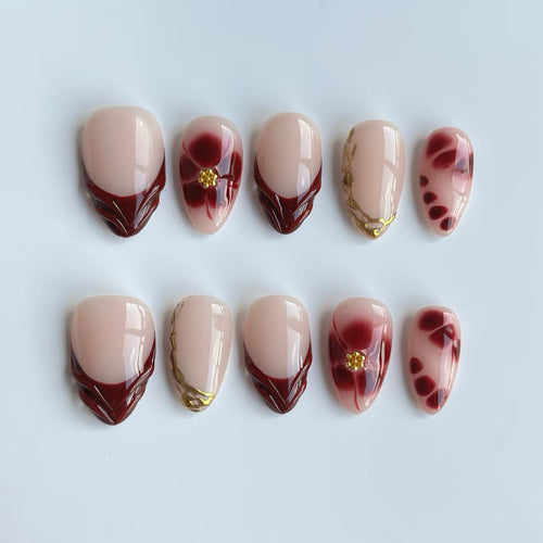 Luxurious Floral Press-On Nail Art Set